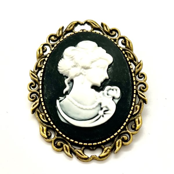 Steampunk broche 3